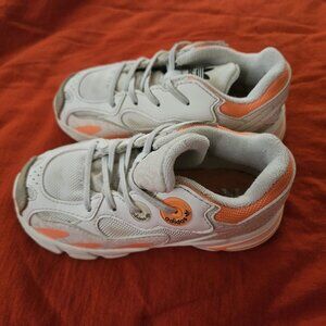 Adidas Astir Orange/White Kids Size 9 Sneakers